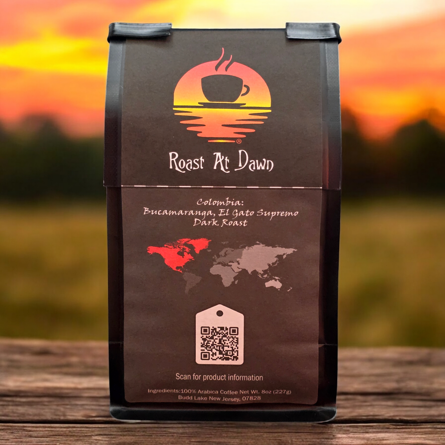 Image of Colombia Bucaramanga El Gato Supremo Coffee Beans - Medium Body with Sweet Orange, Almond, and Vanilla Notes